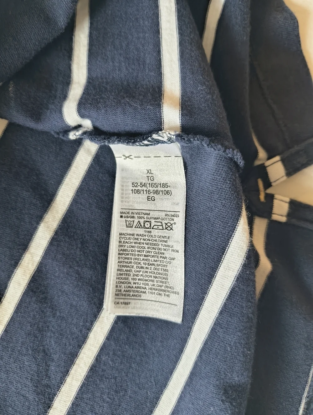 Banana Republic Navy and White Striped Crew Neck Tee Size Xl